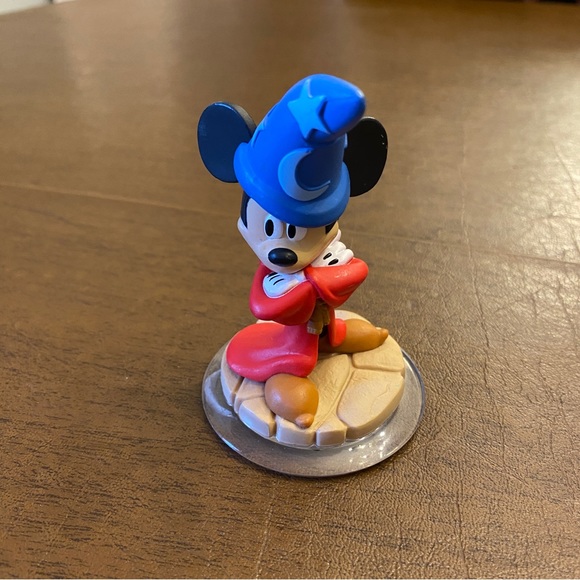 Disney Infinity 1.0 And 2.0 Lot of 6 Figures Mickey Donald Venom Black Widow - Picture 2 of 7